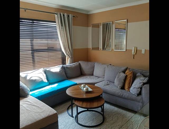 3 BEDROOM TOWNHOUSE FOR SALE IN GLEN MARAIS